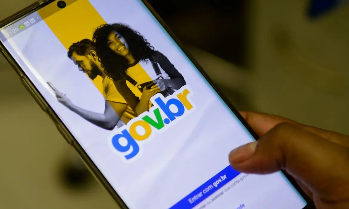 Imagem da notícia: De CNH a carteira de trabalho: saiba quais documentos têm versão digital e como acessar
