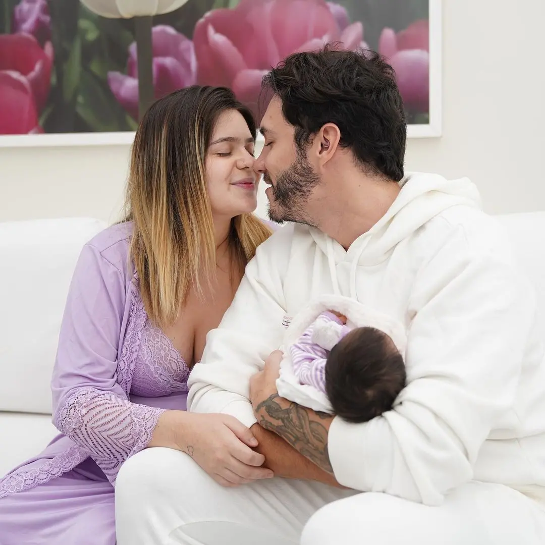 Imagem da notícia: Eliezer faz desabafo após encontrar filha virada no berço: 'novo medo desbloqueado'