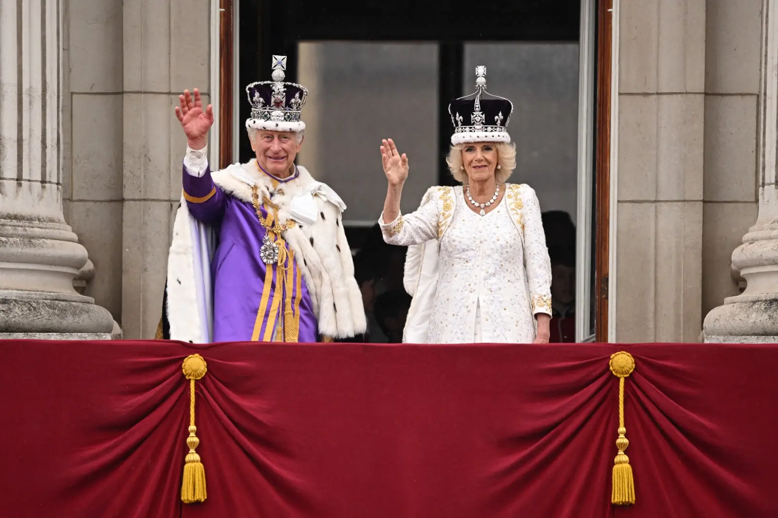 Imagem da notícia: Perdeu a cerimônia? Veja os 10 principais acontecimentos da coroação do rei Charles III