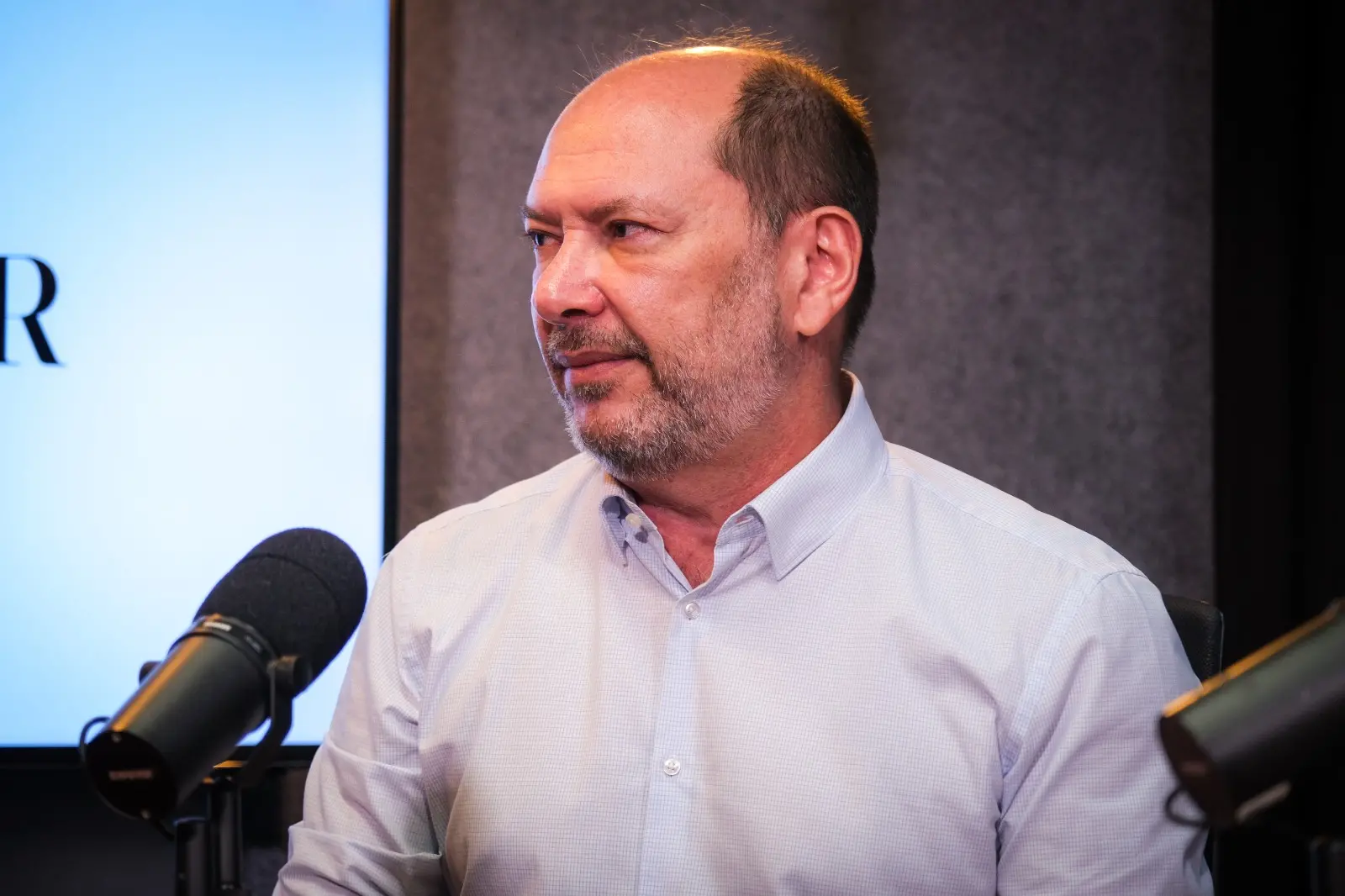 Imagem da notícia: Sobral quer universalizar ensino em tempo integral com novas quatro escolas-modelo até 2024, diz Ivo