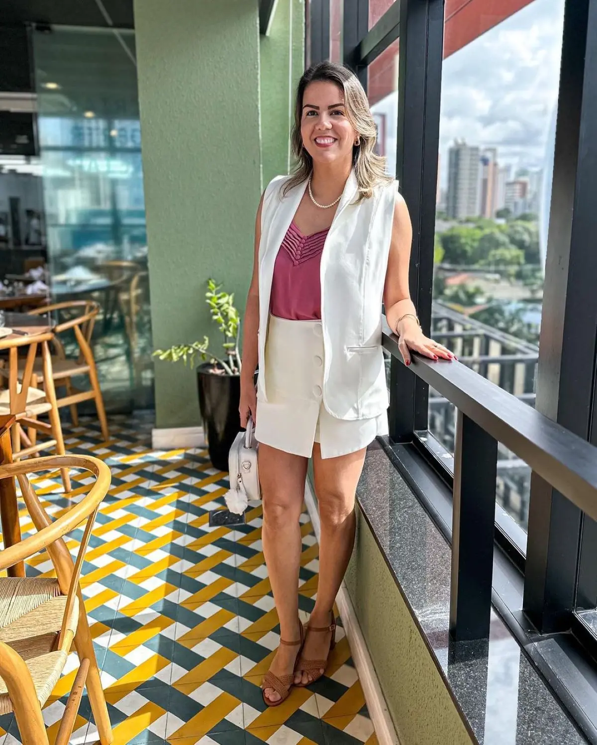 Imagem da notícia: Influenciadora cearense tem Instagram invadido por golpistas do Pix, e seguidores perdem dinheiro