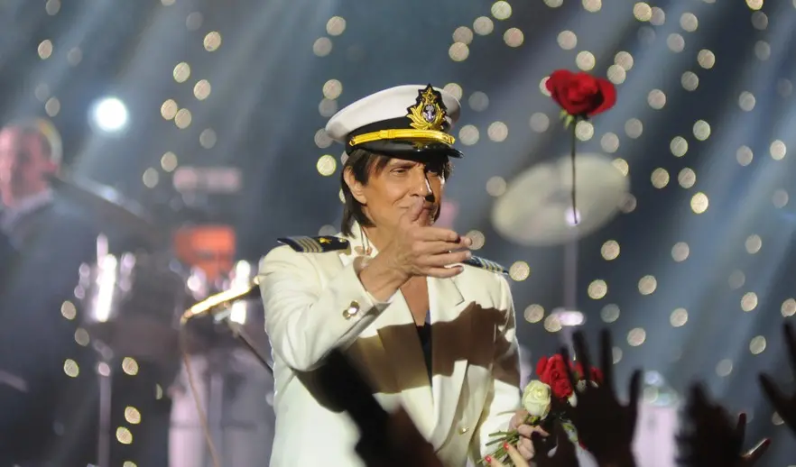 Imagem da notícia: Música de Roberto Carlos é considerada plágio por laudo judicial, diz colunista 