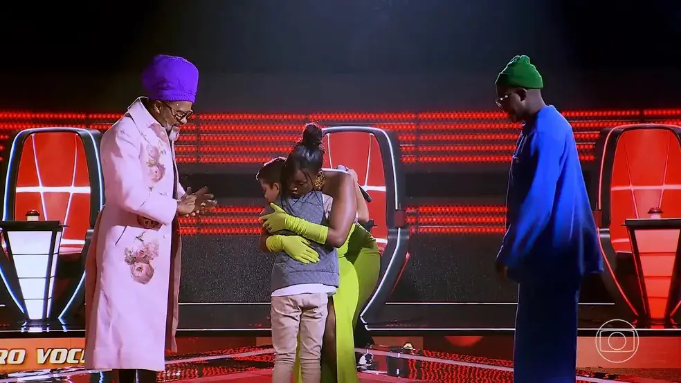 Imagem da notícia: The Voice Kids: técnicos completam times no último dia de Audições às Cegas
