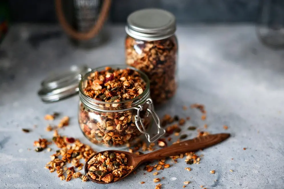 Imagem da notícia: Granola: o que é, quais os benefícios e como consumir