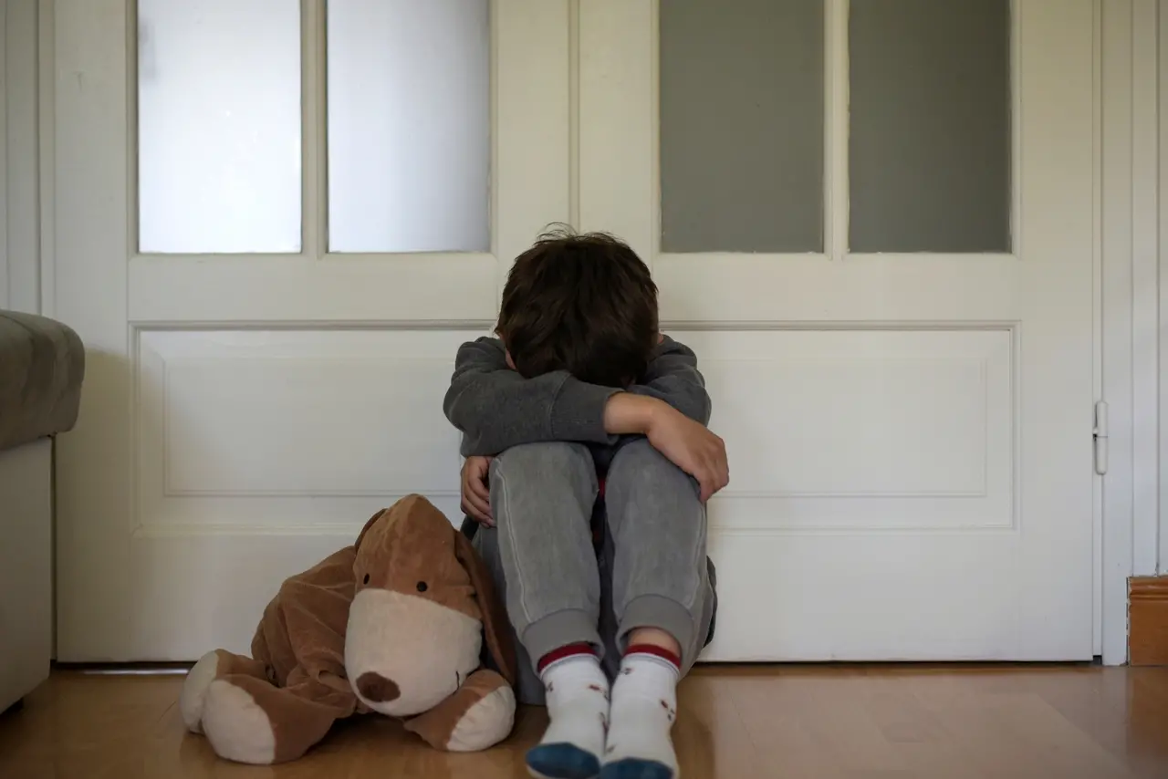 Imagem da notícia: Como perceber e prevenir o abuso sexual infantil?