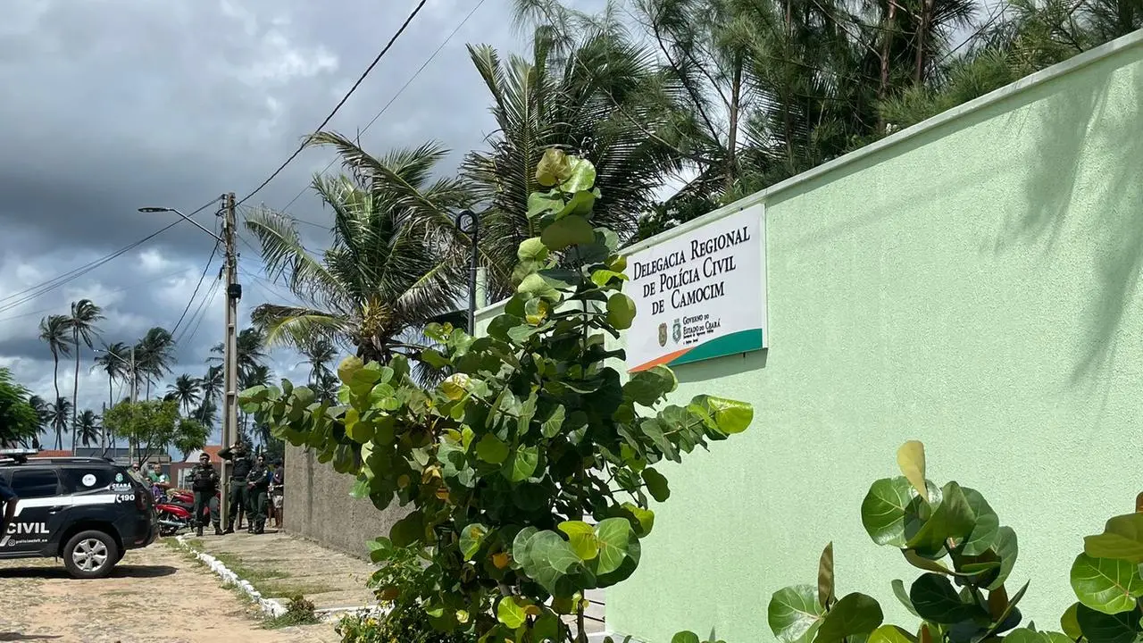 Imagem da notícia: Problemas de relacionamento e descumprimento de ordens: o histórico do policial que matou 4 colegas