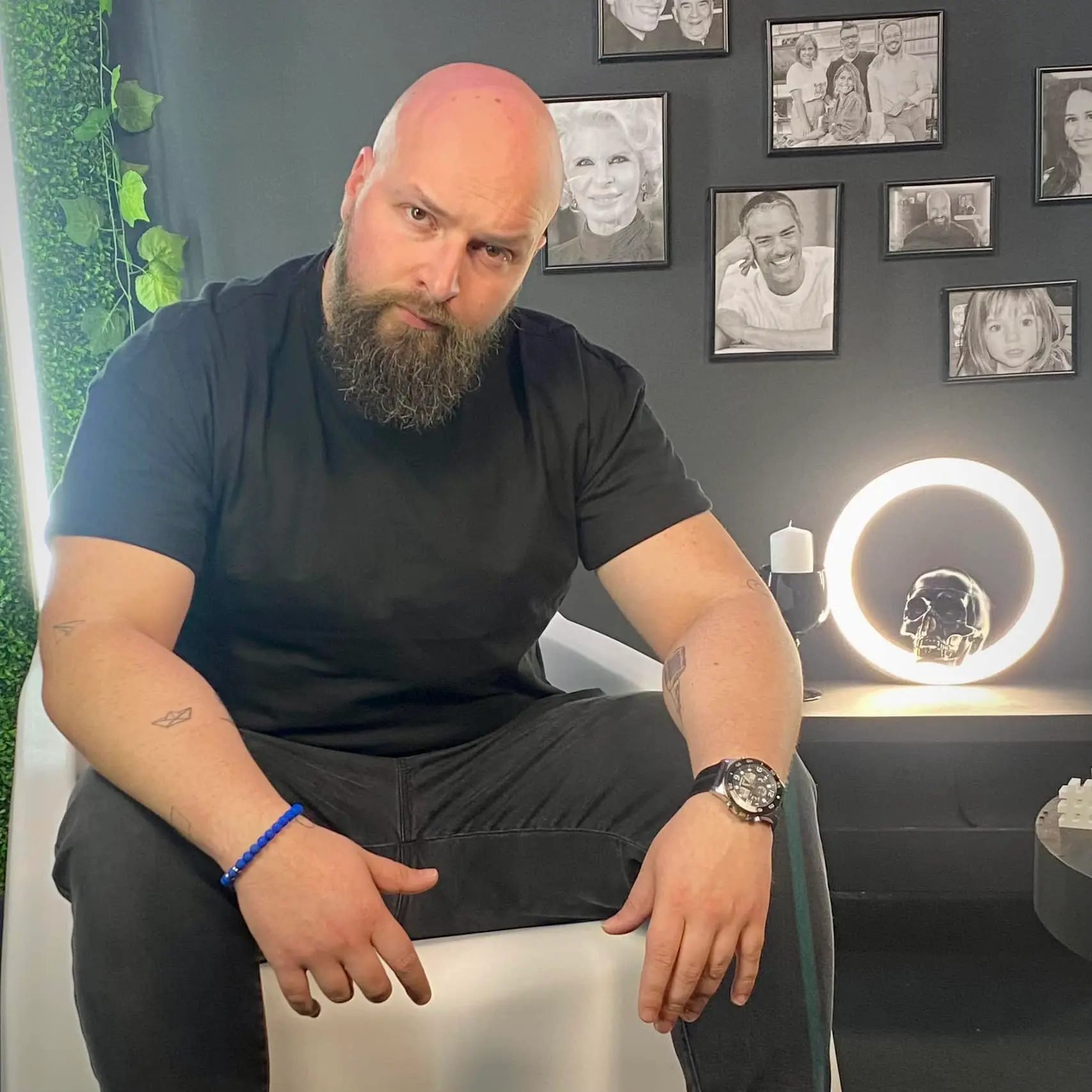 Imagem da notícia: Comediante faz comentário preconceituoso sobre Barbie com Síndrome de Down, e TikTok é notificado