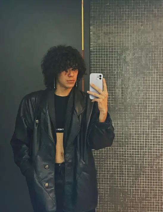 Imagem da notícia: Atriz Nila, ex-Malhação, comemora mudança de nome nas redes sociais após transição de gênero