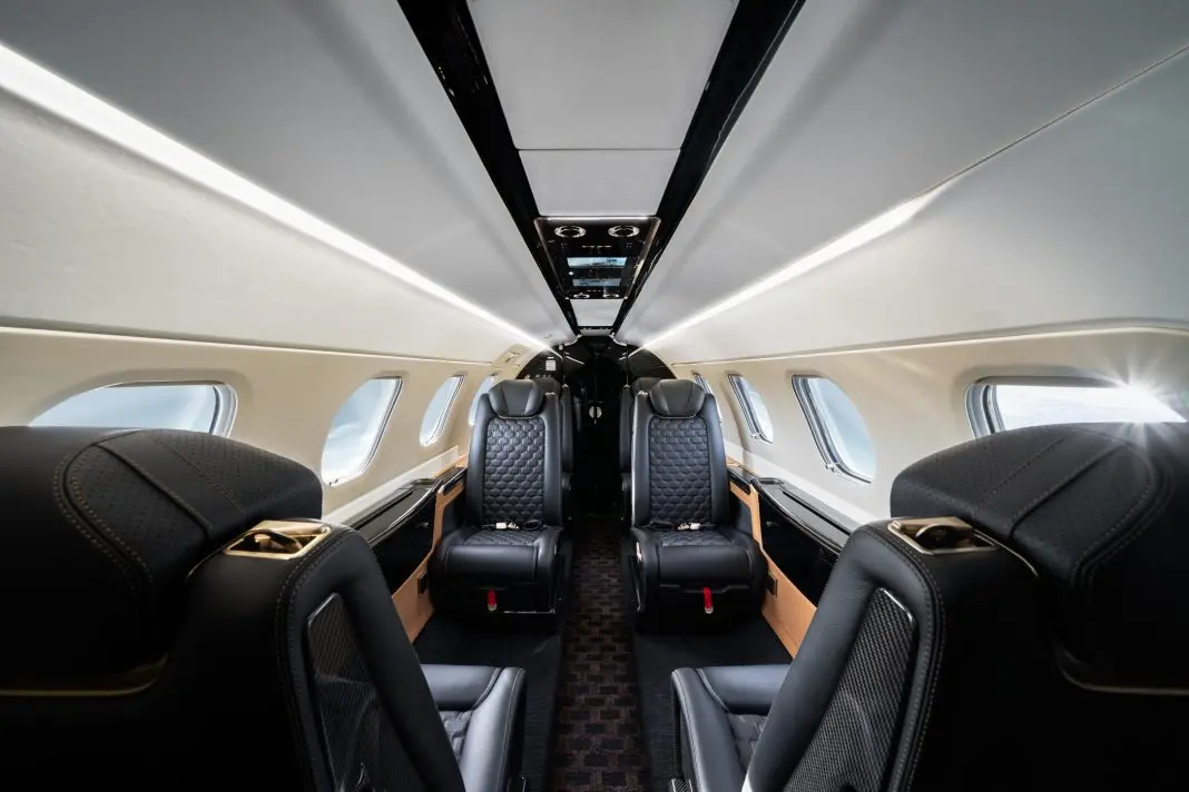 Imagem da notícia: Aviões da Embraer na Exposição Europeia de Aviação Executiva