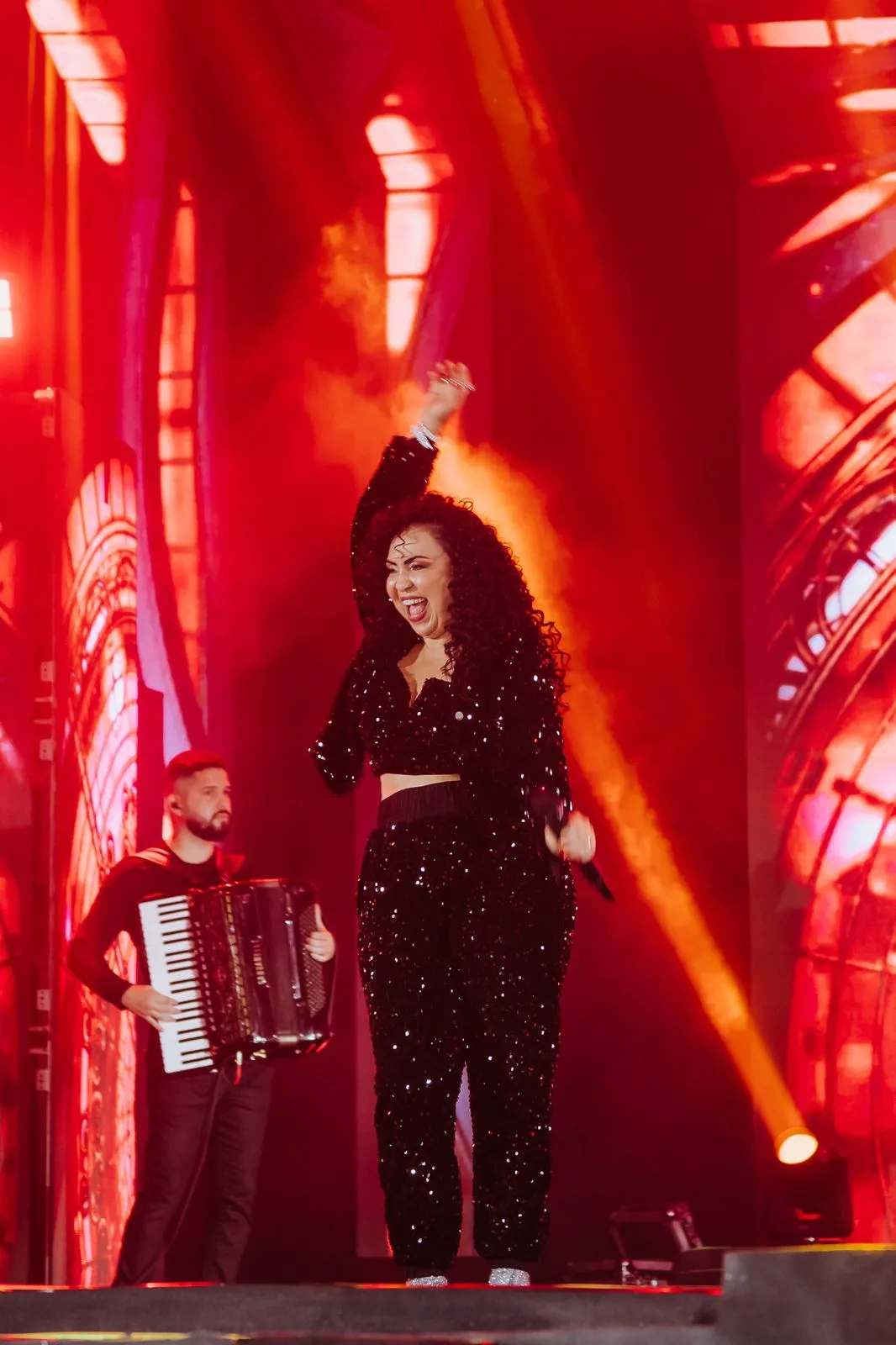 Cantora dançou muito em gravação de DVD