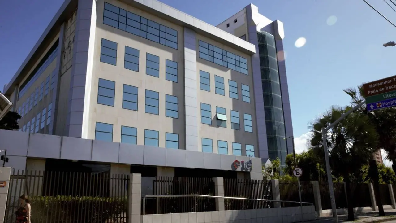 Imagem da notícia: Interessadas na compra da Enel são melhor avaliadas que concessionária cearense; veja ranking da Aneel