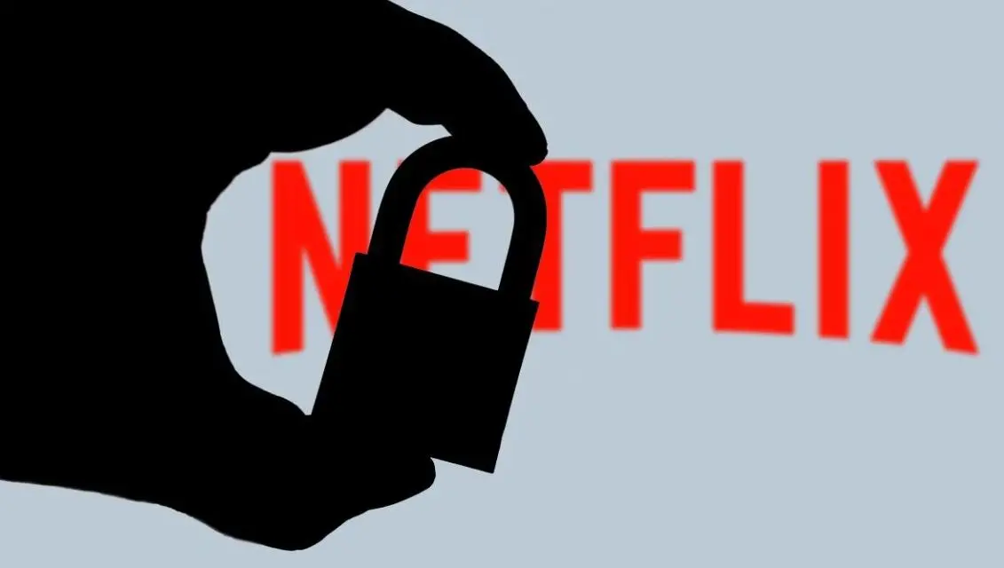 Imagem da notícia: Netflix começa a notificar assinantes que compartilham conta e anuncia cobrança extra 