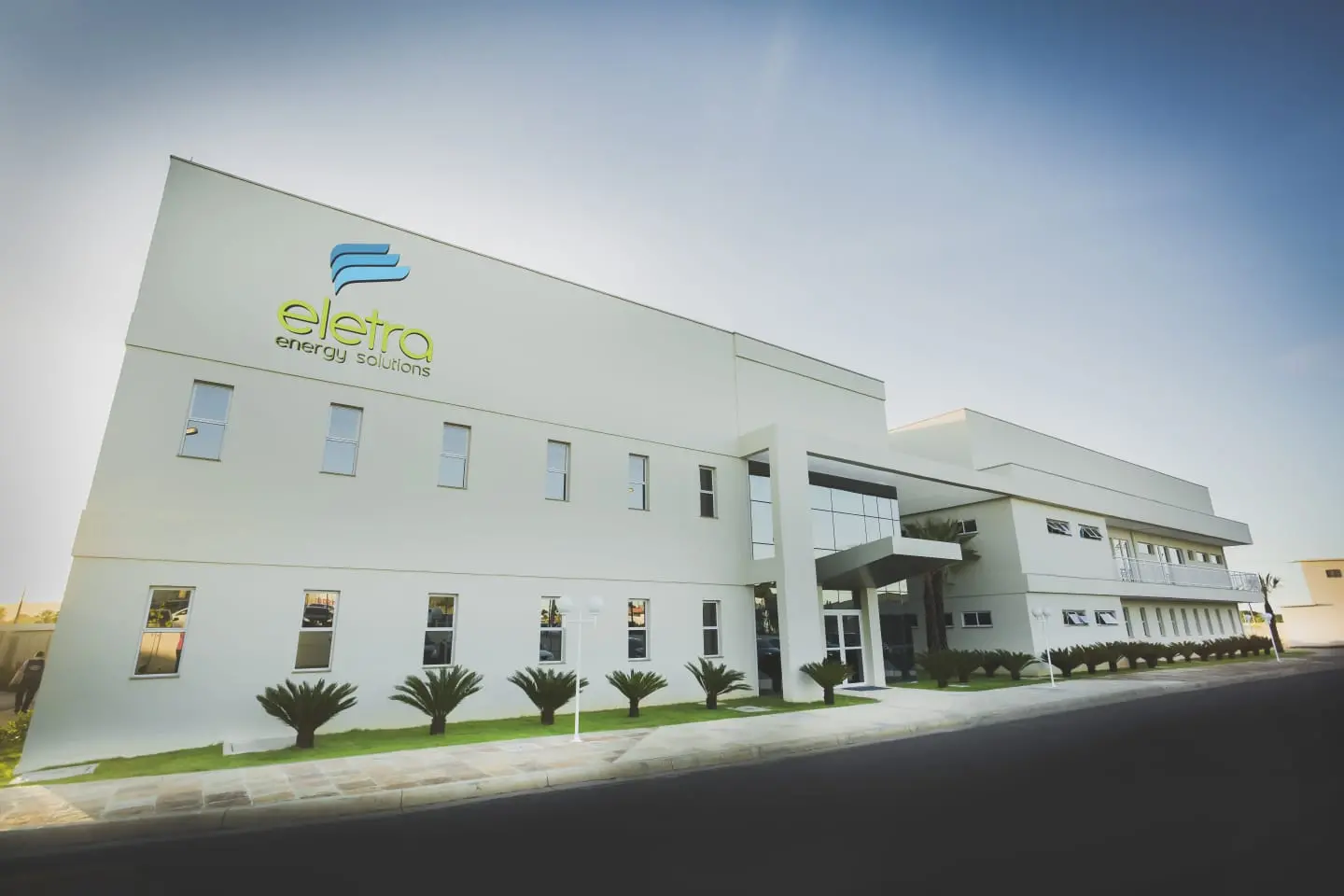 Imagem da notícia: Empresa investe R$ 17 mi em nova fábrica de medidores no CE e gera 100 empregos