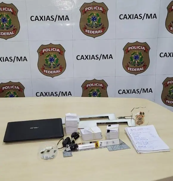 Imagem da notícia: PF prende no Ceará homem suspeito de realizar fraudes bancárias no Maranhão