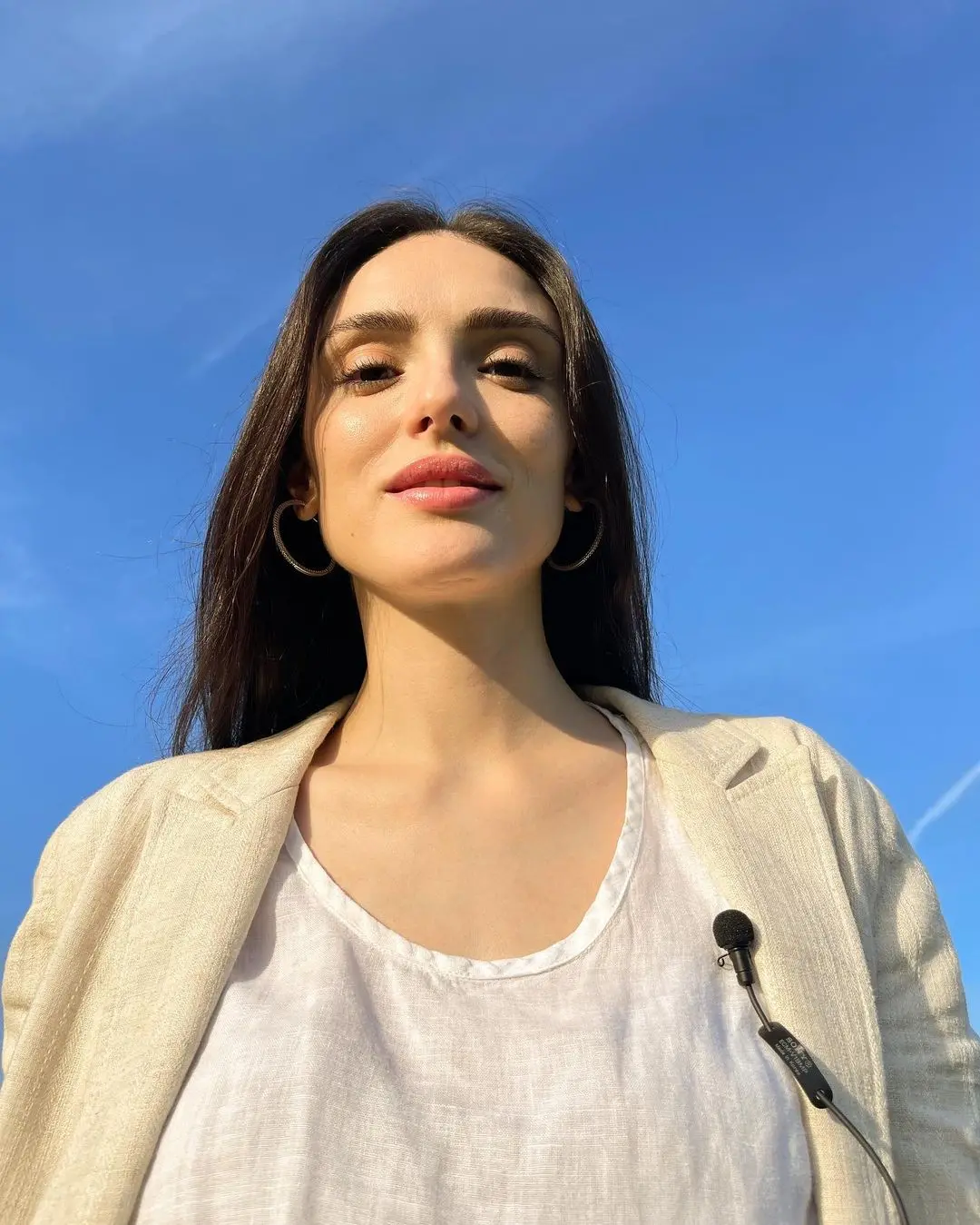 Imagem da notícia: Isabelle Drummond encerra contrato com a TV Globo após mais de 20 anos
