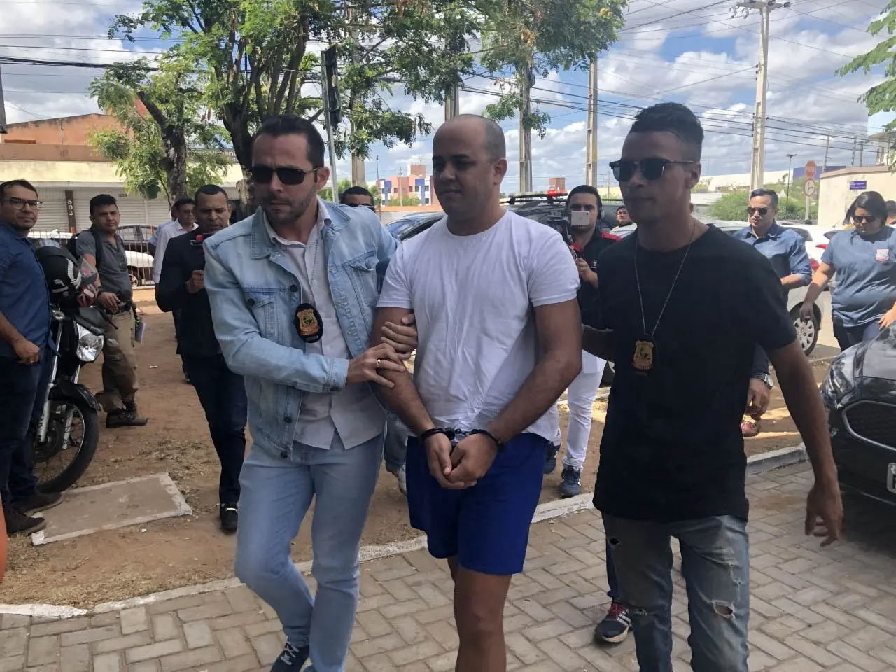 Imagem da notícia: Ex-vereador por Sobral é preso pela Polícia Civil por estelionato