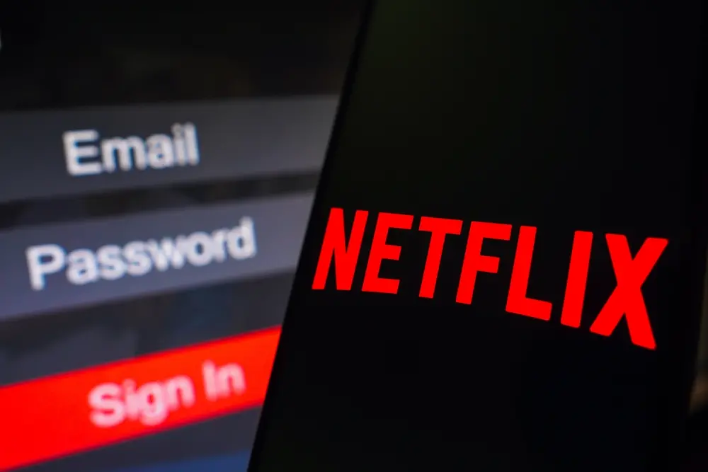 Imagem da notícia: Netflix é notificada pelo Procon Fortaleza por cobrança extra no compartilhamento de acessos