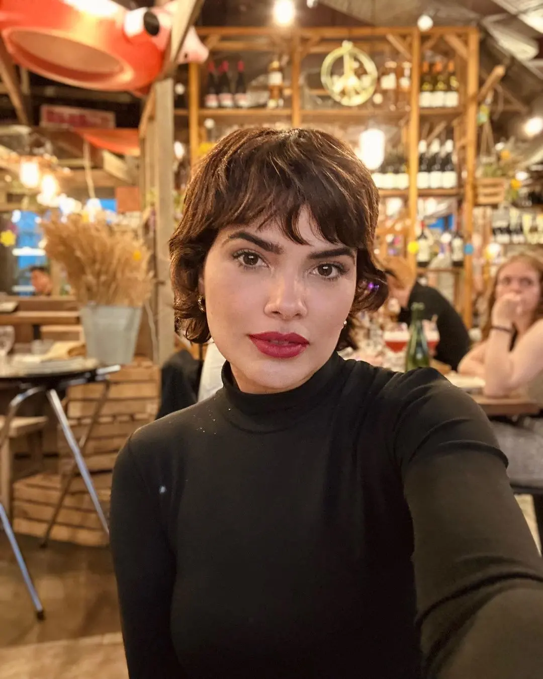 Imagem da notícia: Vanessa Giácomo encerra contrato de quase 20 anos com a Globo