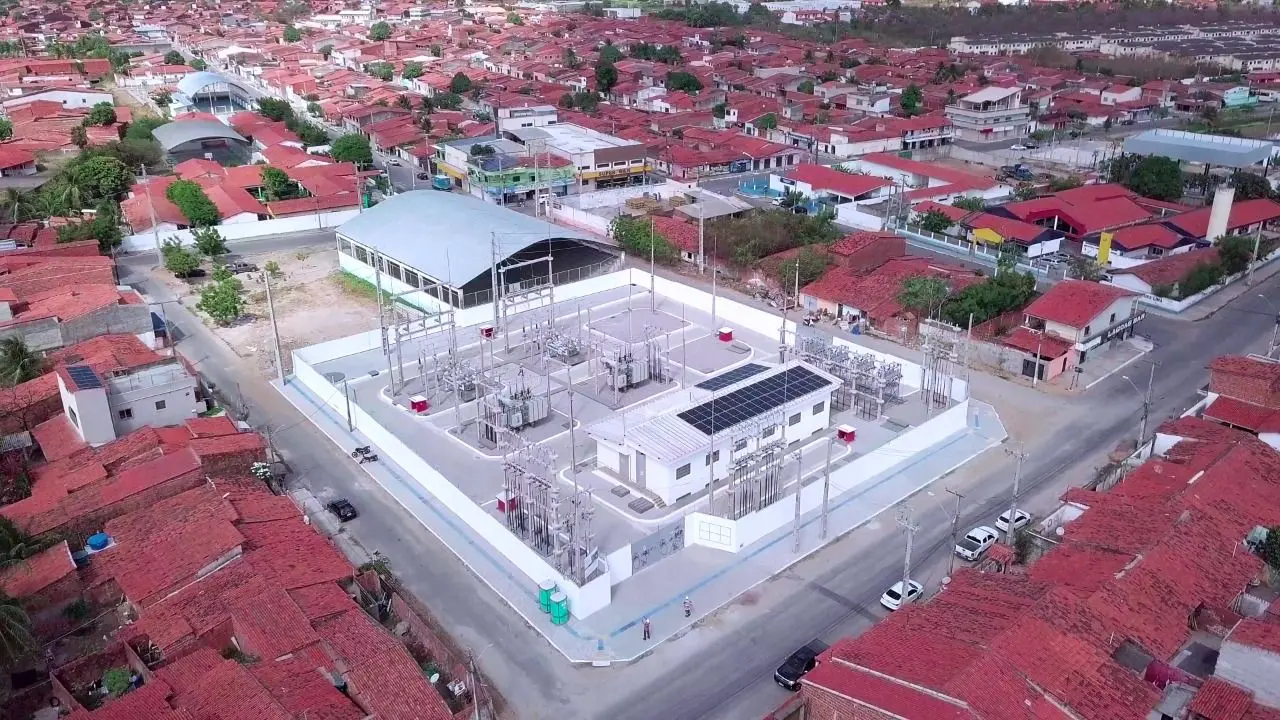 Imagem da notícia: Enel Ceará, à venda, instala oito novas subestações no Estado