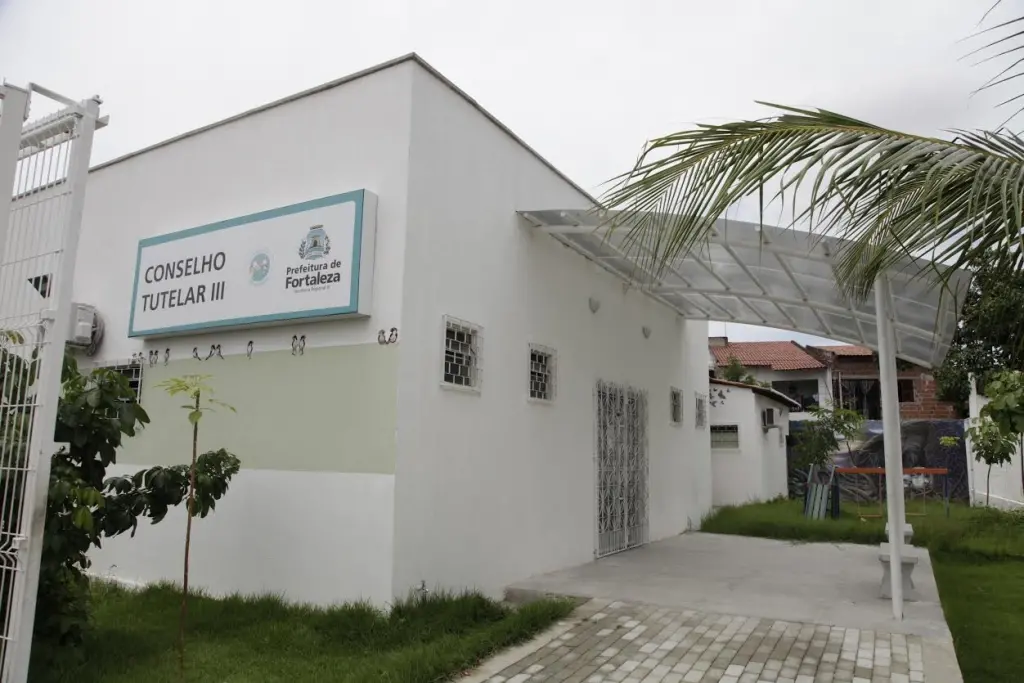 Imagem da notícia: Apuração da votação para Conselho Tutelar em Fortaleza é iniciada; entenda como ocorre