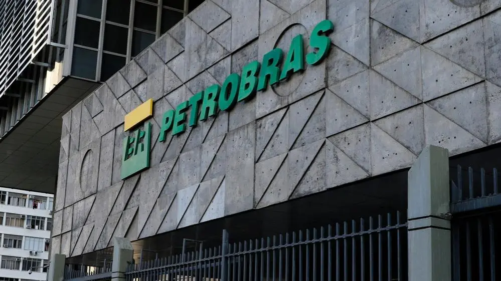 Imagem da notícia: Estágio da Petrobras abre inscrições nesta quarta (7), com vagas no Ceará; bolsa é de R$ 1.825