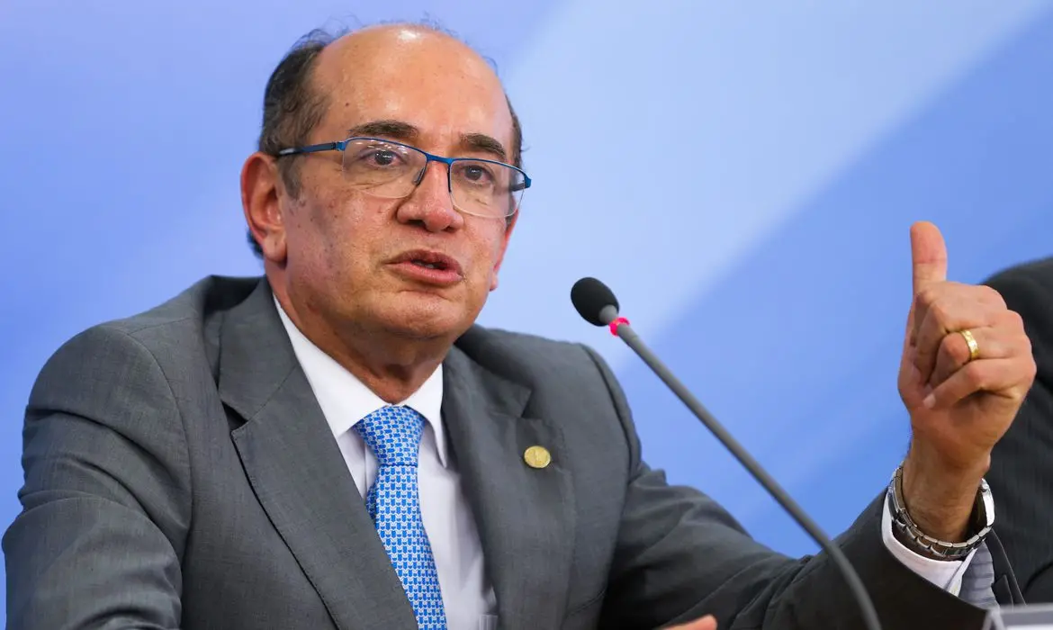 Imagem da notícia: Gilmar Mendes libera piso da enfermagem para julgamento no STF