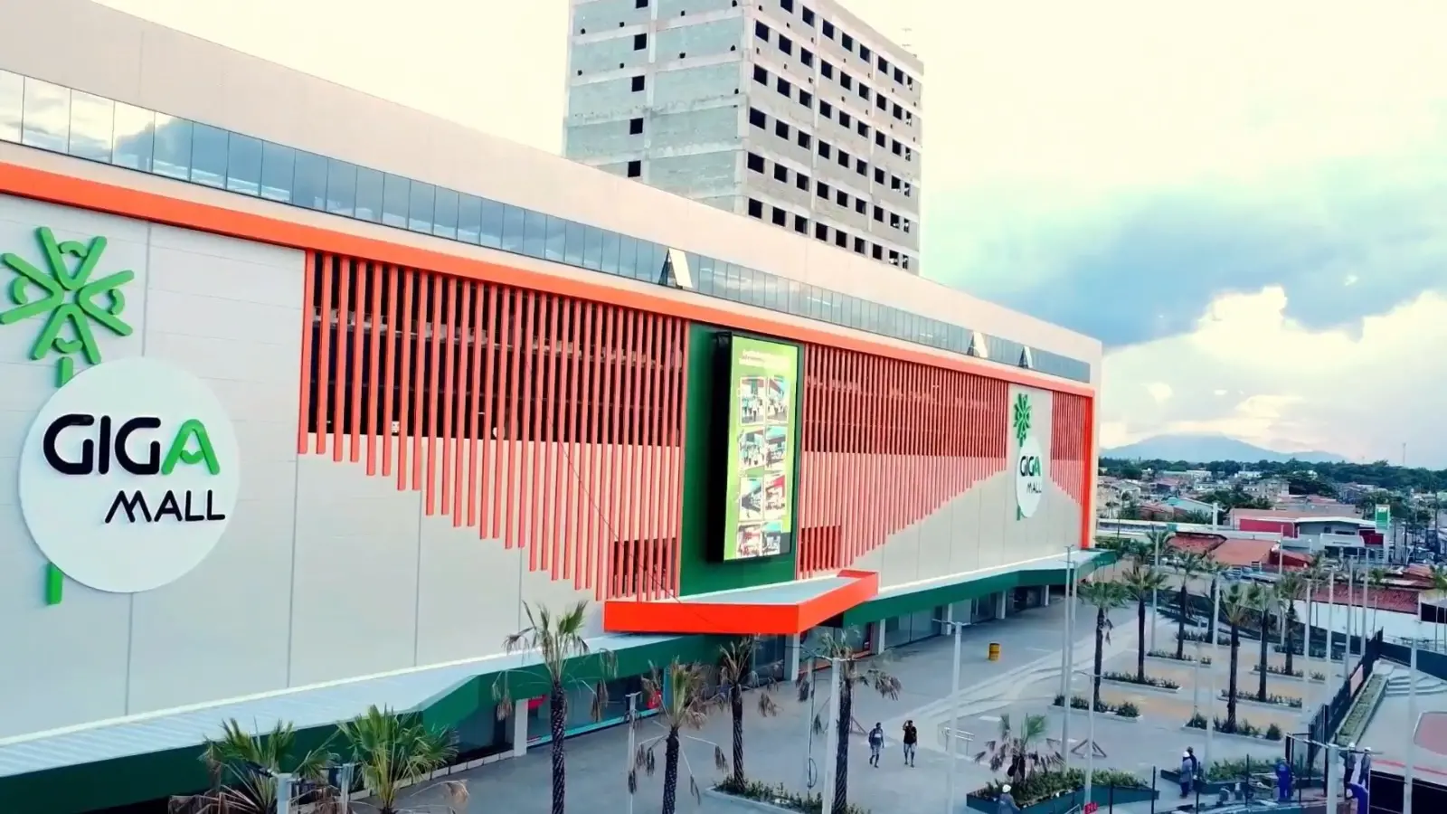 Imagem da notícia: Shopping Giga Mall marca data de inauguração e prevê fluxo de 15 mil pessoas por dia