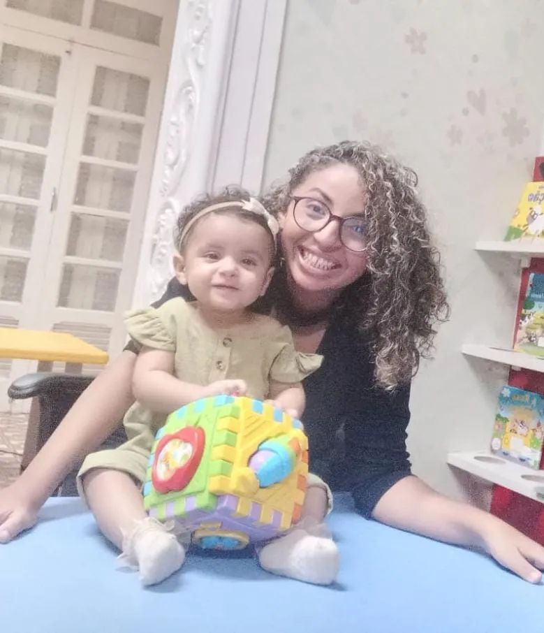 Liliana e a filha, hoje com 10 meses