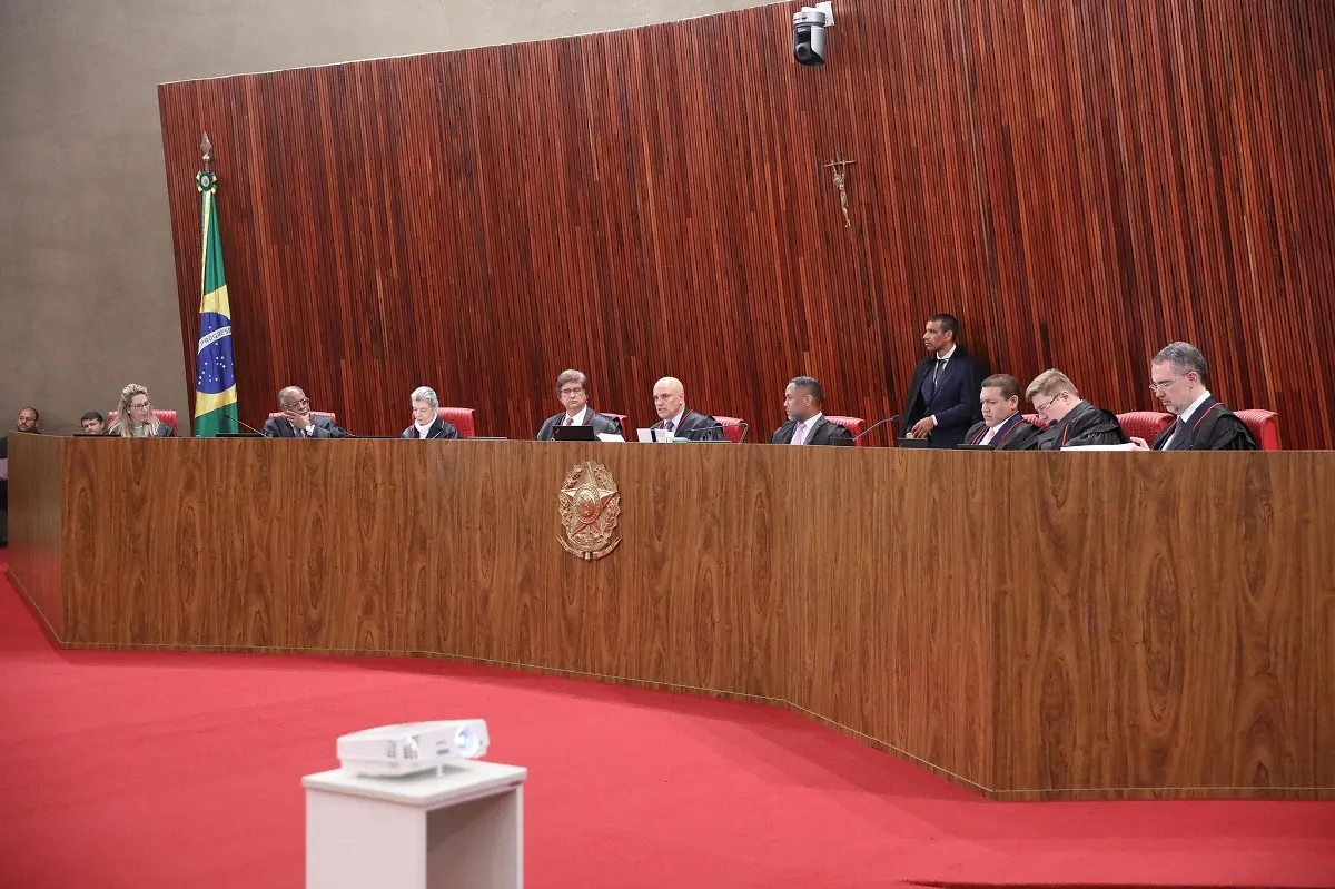 Imagem da notícia: Fraude à cota de gênero: TSE rejeita obrigação de incluir dirigentes partidários nas investigações
