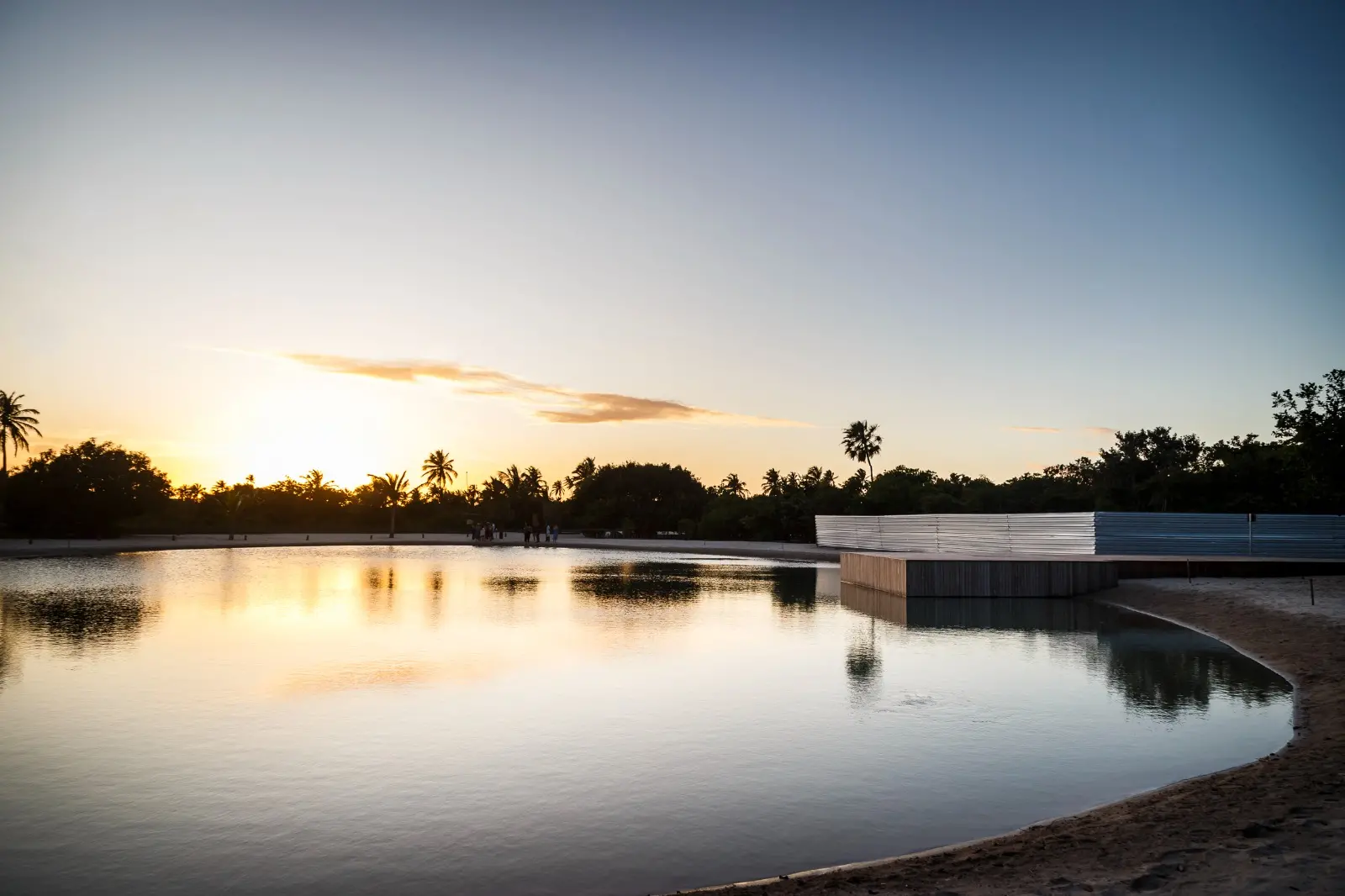 Imagem da notícia: Projeto turístico vai gerar 2 mil empregos e terá primeiro hotel seis estrelas do Ceará