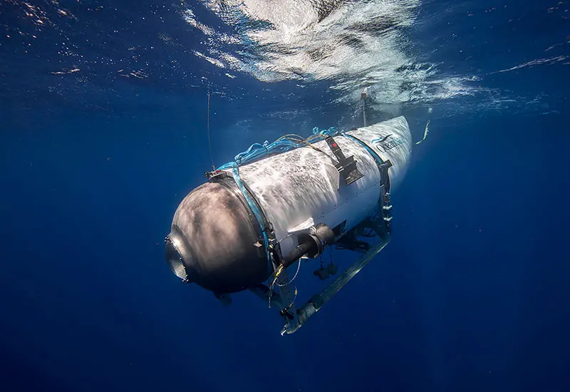 Imagem da notícia: Bilionário planeja lançar novo submarino aos destroços do Titanic após implosão da embarcação Titan 