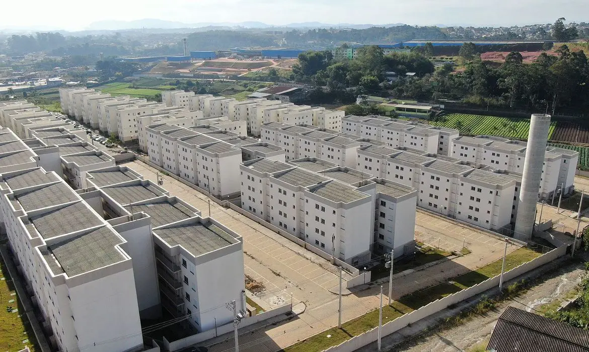Imagem da notícia: Minha Casa, Minha Vida: Conselho do FGTS aumenta subsídio, corrige valor de imóveis e reduz juros