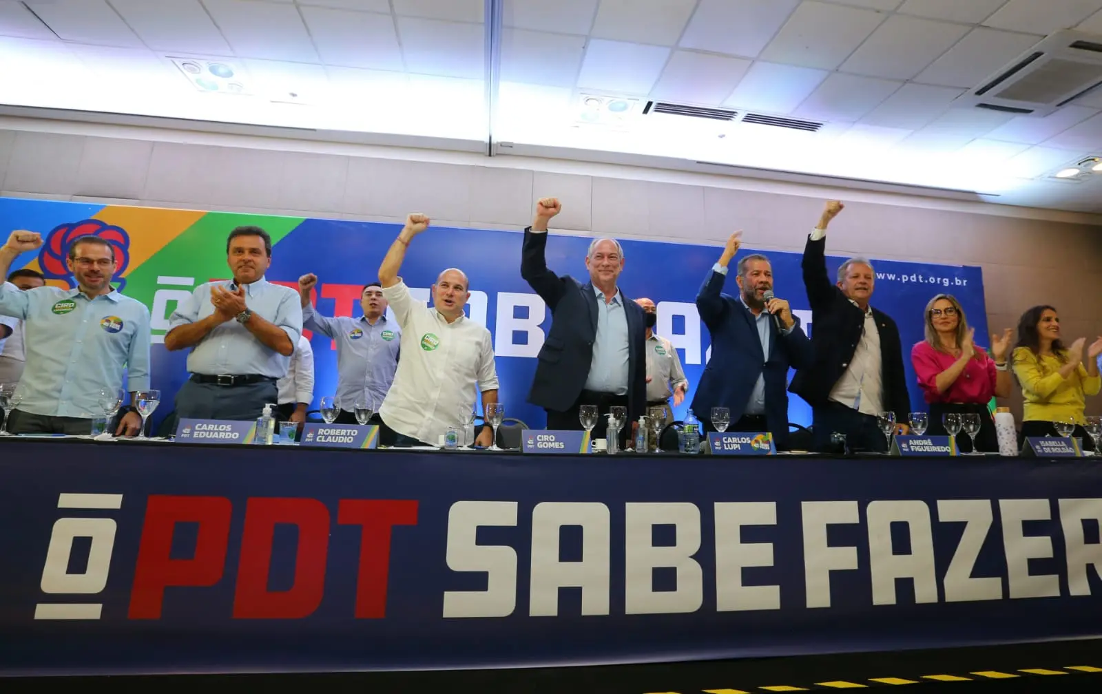 Imagem da notícia: Crise pós-eleição e impasse sobre presidência do partido devem movimentar o encontro regional do PDT