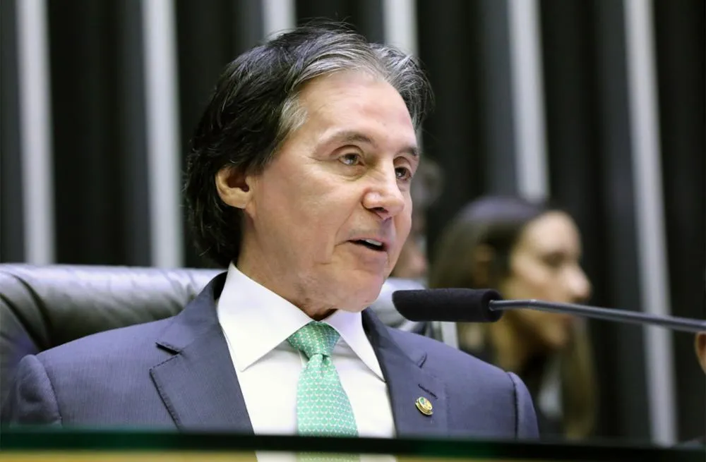 Eunício disse que vai votar com o Governo, apesar da 