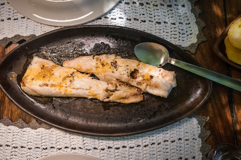 Imagem da notícia: Cozinheiras do mar: as mulheres que abrem as próprias casas para servir as maravilhas do litoral