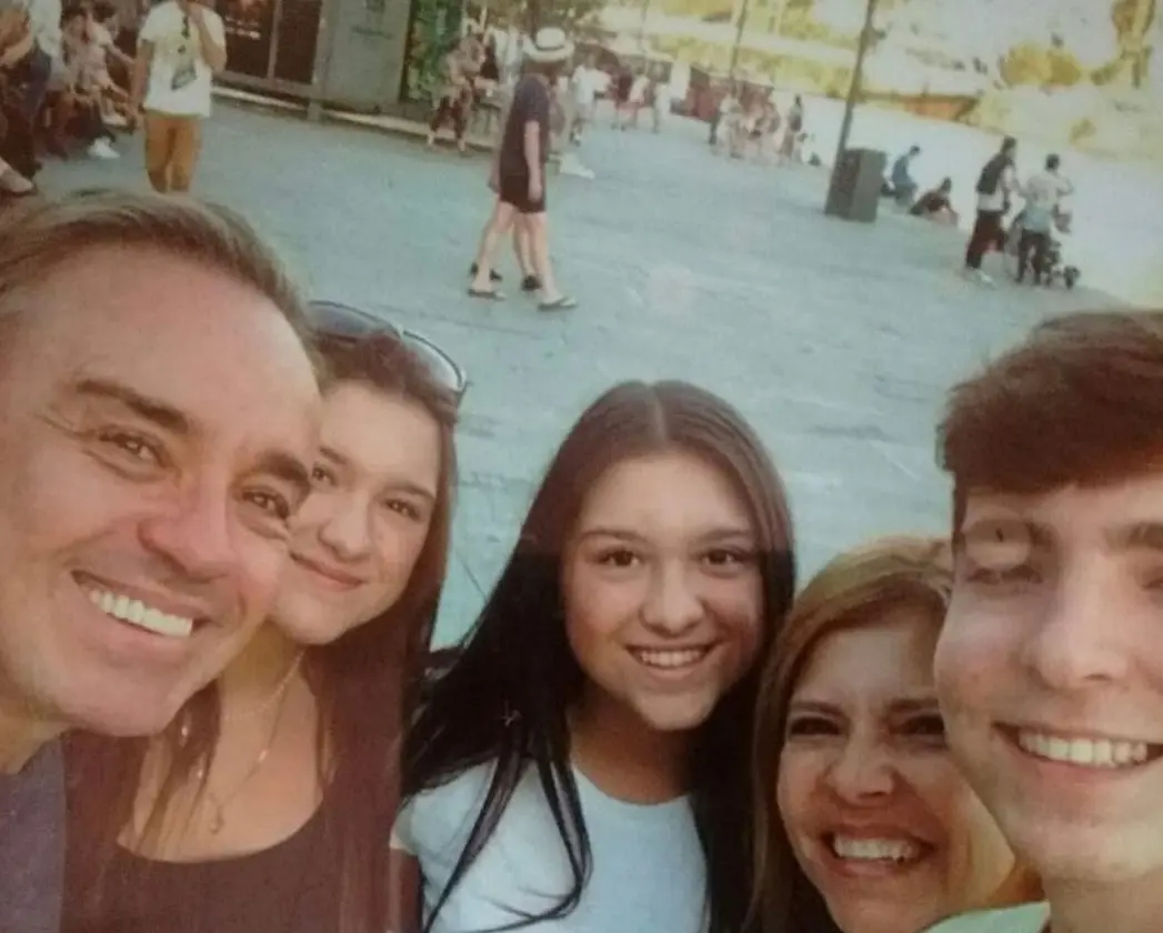 Imagem da notícia: Amigo de Gugu diz que apresentador escolheu Rose para ser mãe dos filhos dele por ser de ‘confiança'