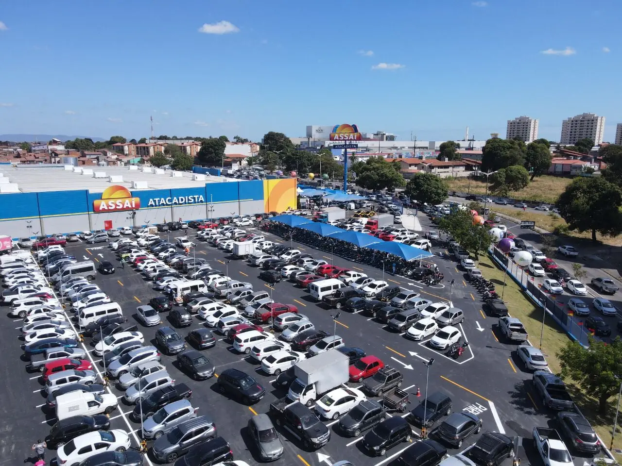 Imagem da notícia: Rede Assaí Atacadista anuncia nova loja que deve gerar 300 empregos em Fortaleza; veja onde