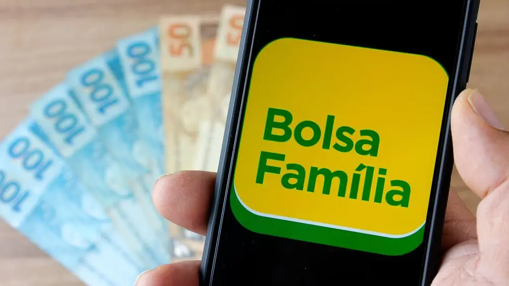 Imagem da notícia: STF forma maioria para liberar empréstimos consignados a beneficiários do Bolsa Família