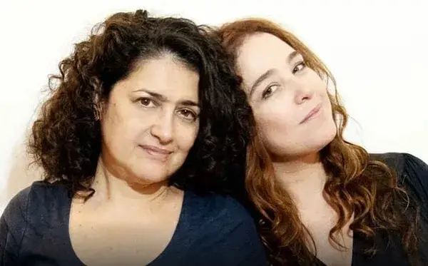 Imagem da notícia: Inez Viana, de Terra e Paixão, confirma fim do casamento com Debora Lamm