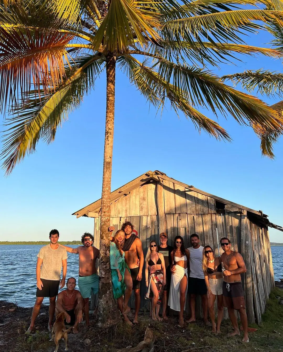 Imagem da notícia: Marlon Teixeira publica primeira foto com Grazi Massafera
