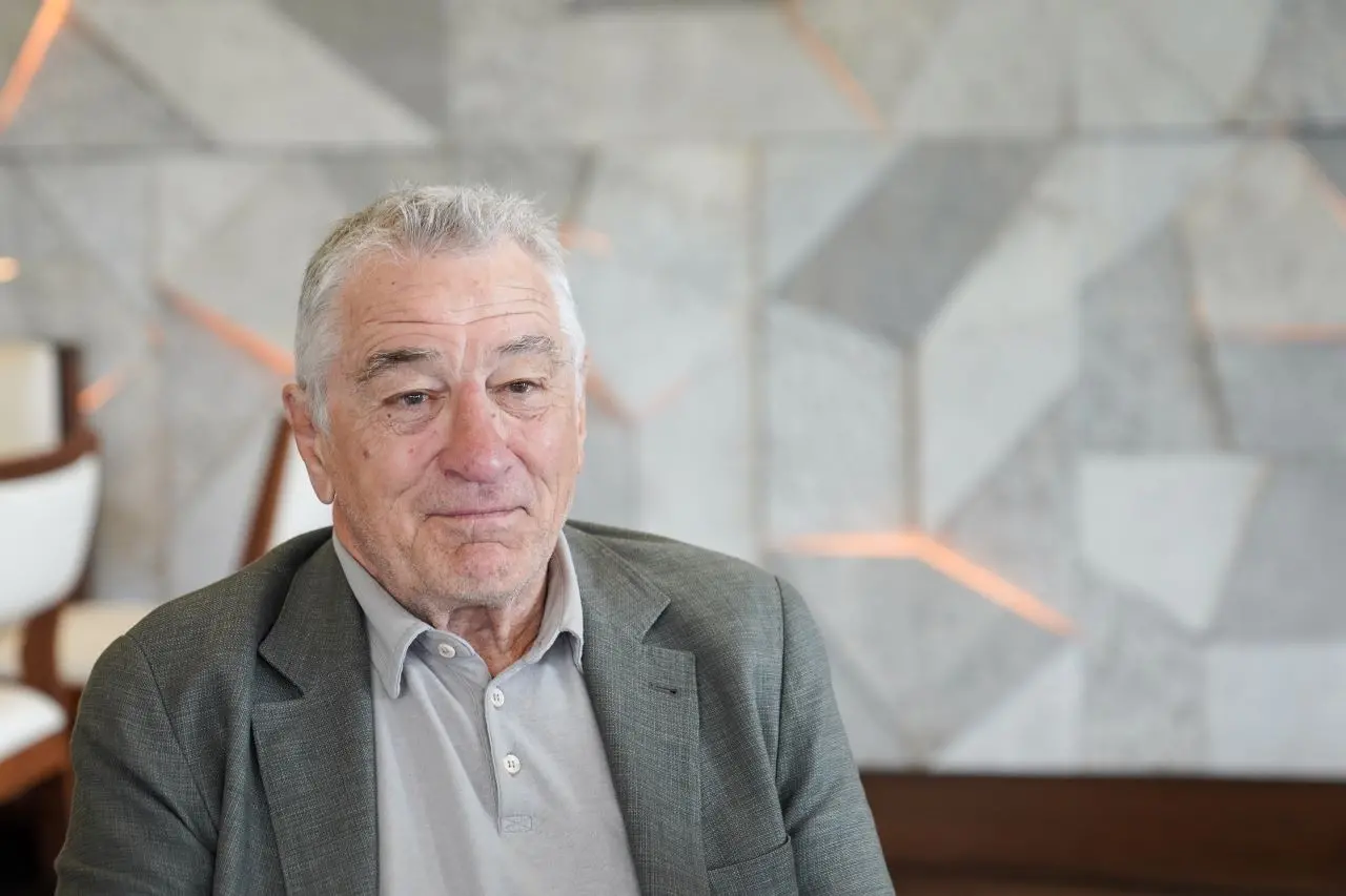 Imagem da notícia: Robert De Niro se isolou e está deprimido após a morte do neto, diz site