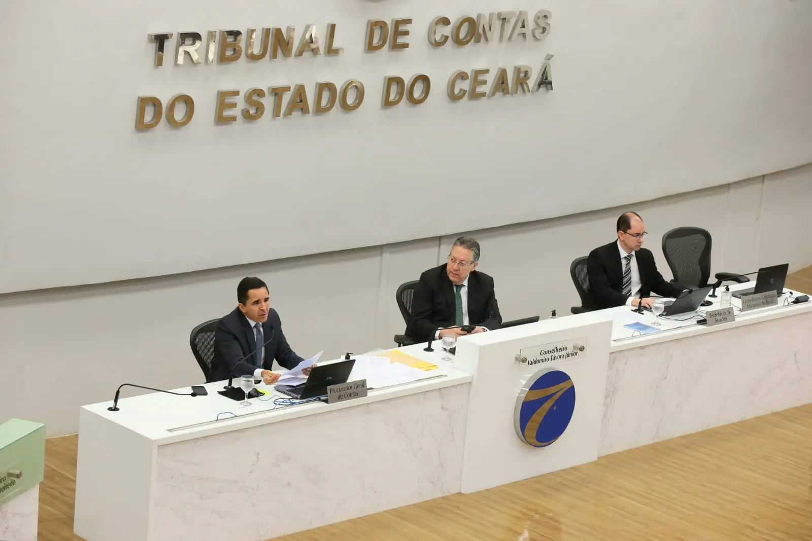 Imagem da notícia: Gastos com servidores não incluem terceirizados; prefeituras podem estar em situação ainda pior