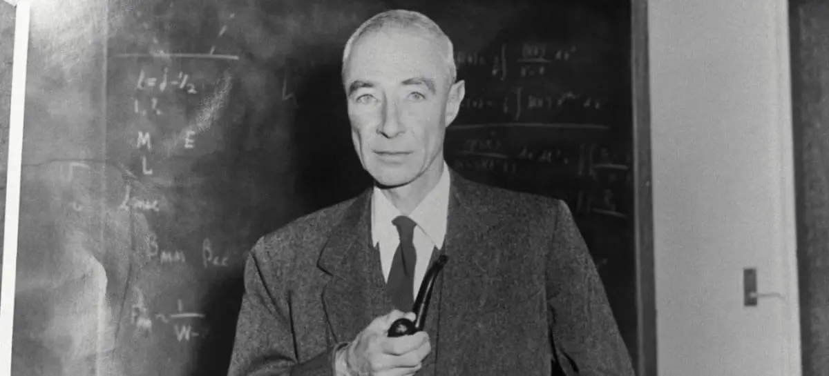 Imagem da notícia: Quem foi Robert Oppenheimer? Conheça o físico americano que deu origem ao filme de Christopher Nolan