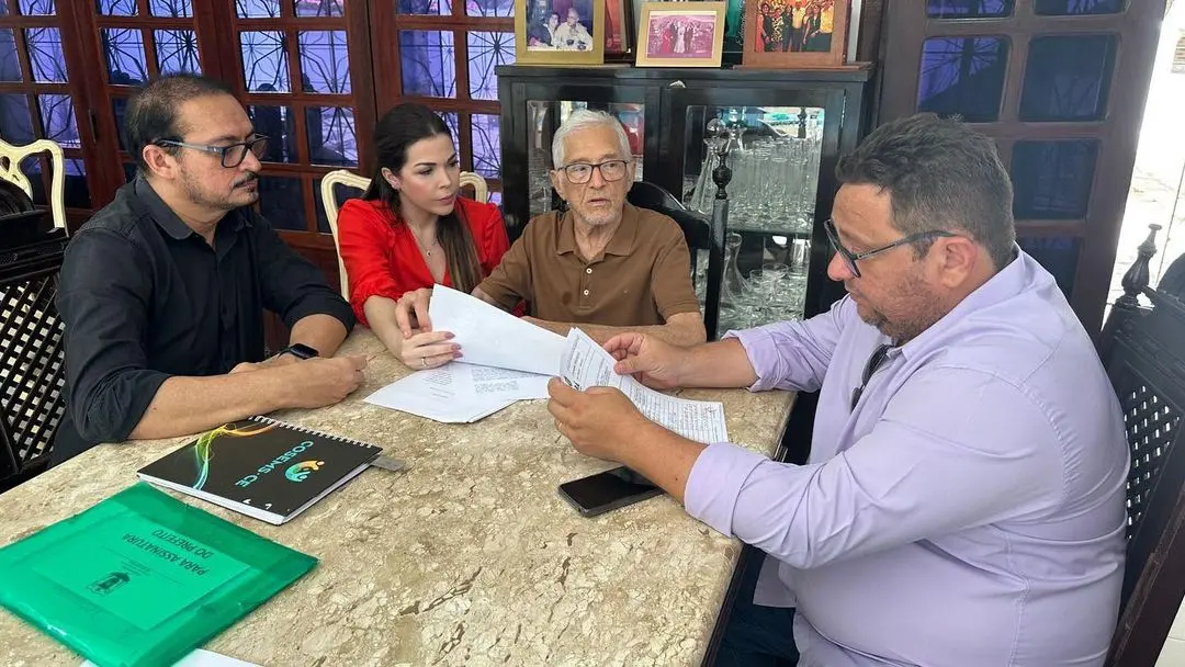 Imagem da notícia: Limoeiro do Norte: Ministério Público convoca prefeito para esclarecimentos sobre ausência da gestão