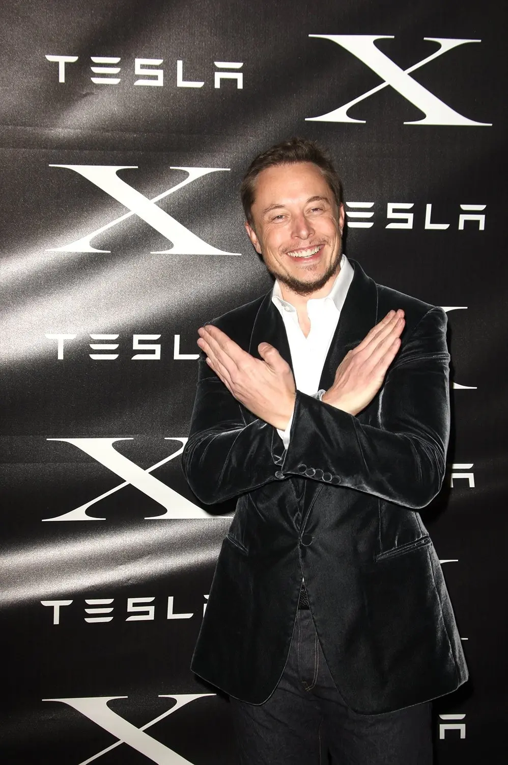 Imagem da notícia: Elon Musk anuncia mudança na logo do Twitter, e Xand Avião brinca: 'sou sócio dele'