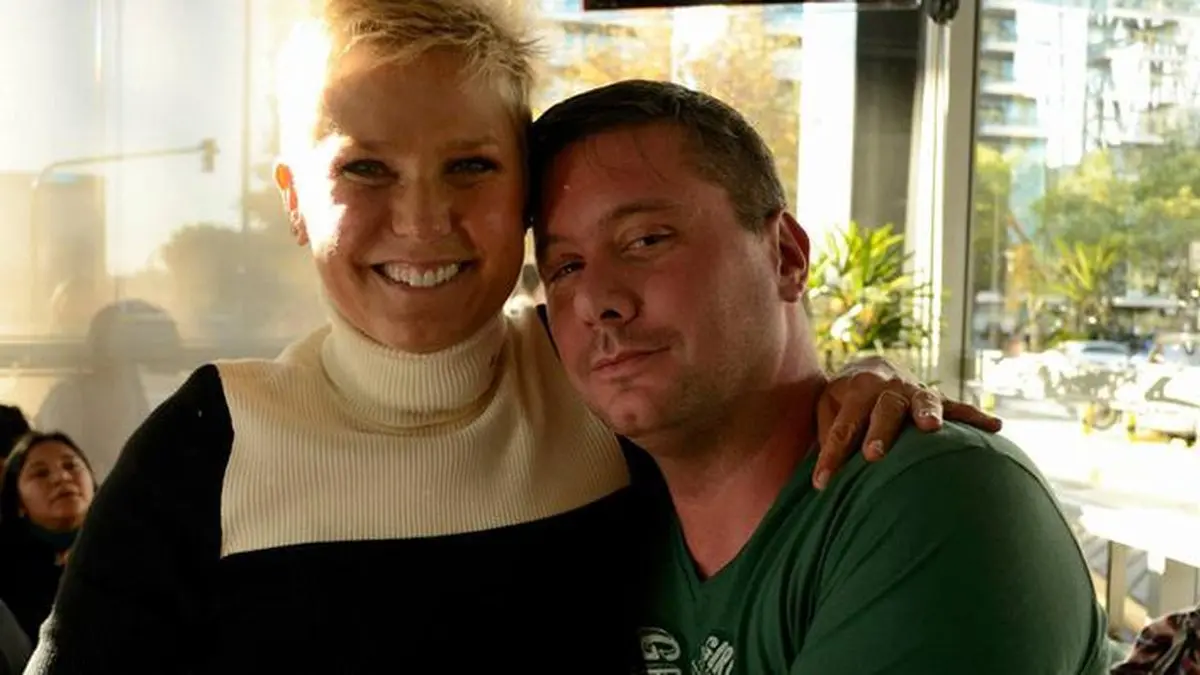 Imagem da notícia: Xuxa relembra fã argentino que morreu de infarto após conhecê-la: 