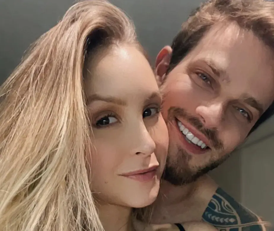 Imagem da notícia: Carla Diaz se pronuncia sobre fim de relacionamento com Felipe Becari