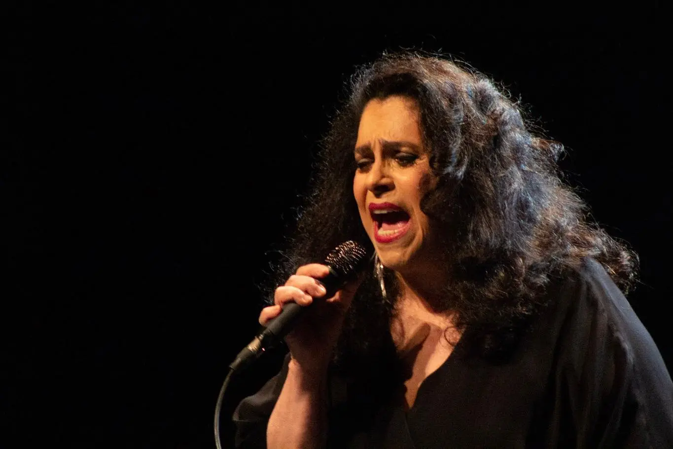 Imagem da notícia: Gal Costa teve plano de saúde cancelado por falta de pagamento; cantora não sabia do problema