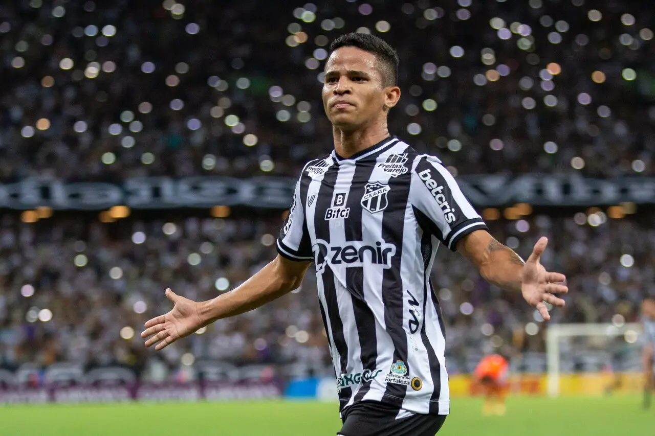 Imagem da notícia Ceará mantém decisão sobre Erick, não deseja troca com São Paulo e só libera com multa