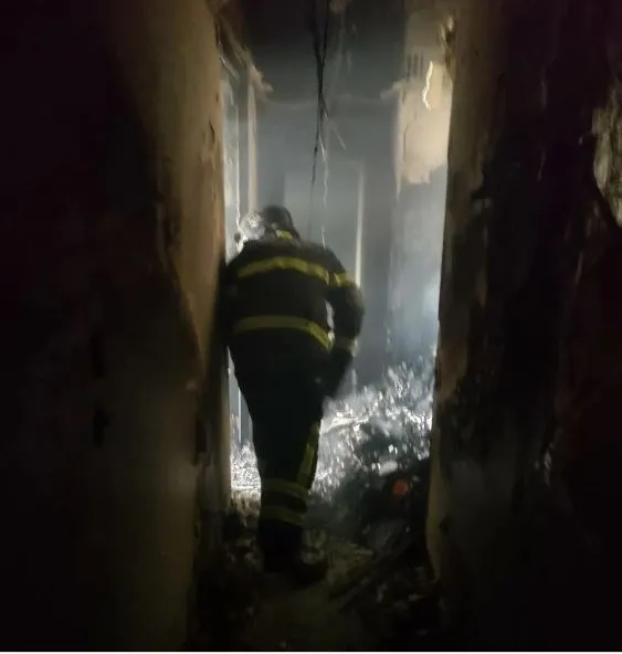 O fogo se espalhou rápido